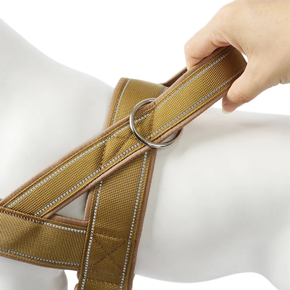 Harnais tactique anti-traction pour chien en nylon 1000D ajustable pour grands chiens, gilet d'entraînement extérieur avec poignée et éléments réfléchissants